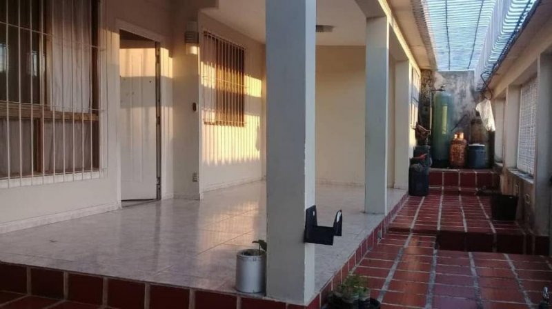 Foto Casa en Venta en la cruz, Maturín, Monagas - U$D 11.000 - CAV170083 - BienesOnLine