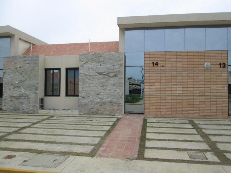 Foto Casa en Venta en Tucacas, Falcón - U$D 23.500 - CAV125682 - BienesOnLine