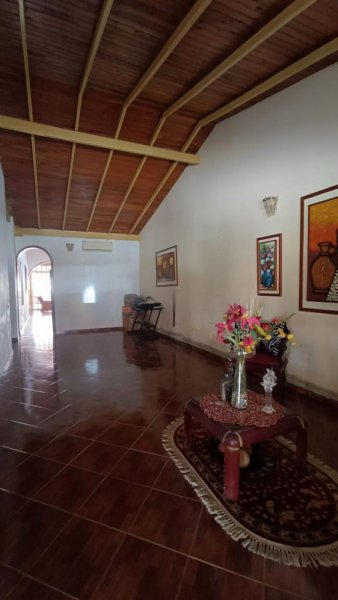 Foto Casa en Venta en San Diego, Carabobo - U$D 43.000 - CAV240843 - BienesOnLine