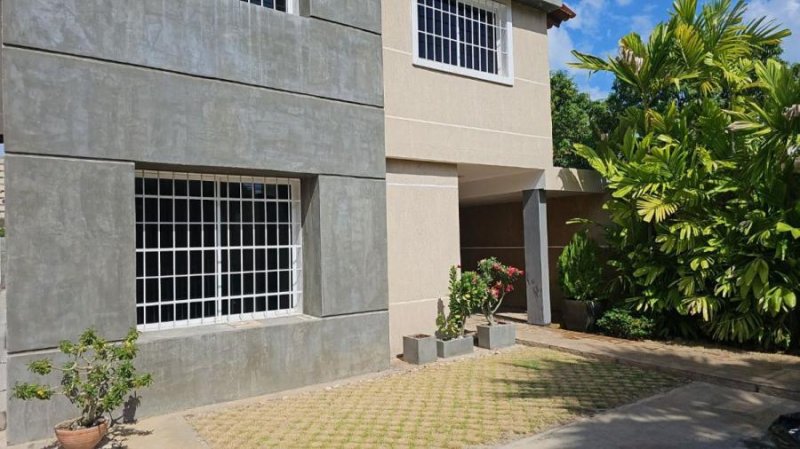 Foto Casa en Venta en maracaibo, Maracaibo, Zulia - U$D 65.000 - CAV244910 - BienesOnLine