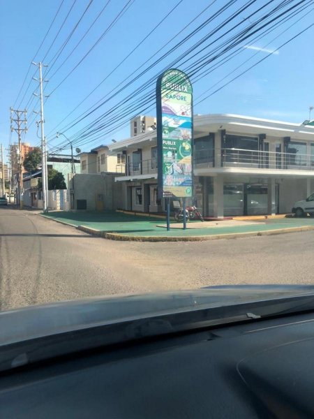 Negocio en Venta en Juana de Avila Sector el Pilar, Zulia