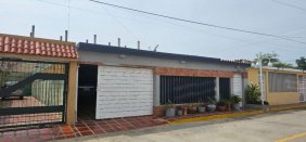 SE VENDE HERMOSO TH ZONA OESTE, EN VILLA CERCA A MANGO BAJITO, MARACAIBO