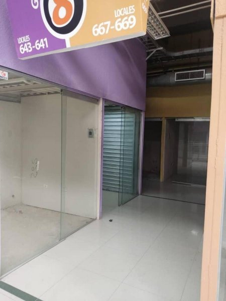 SE VENDE LOCAL COMERCIAL A ESTRENAR C.C LOS GUAJIROS CENTER (ZONA SUR),VALENCIA. LUISA MEZONES VENDE