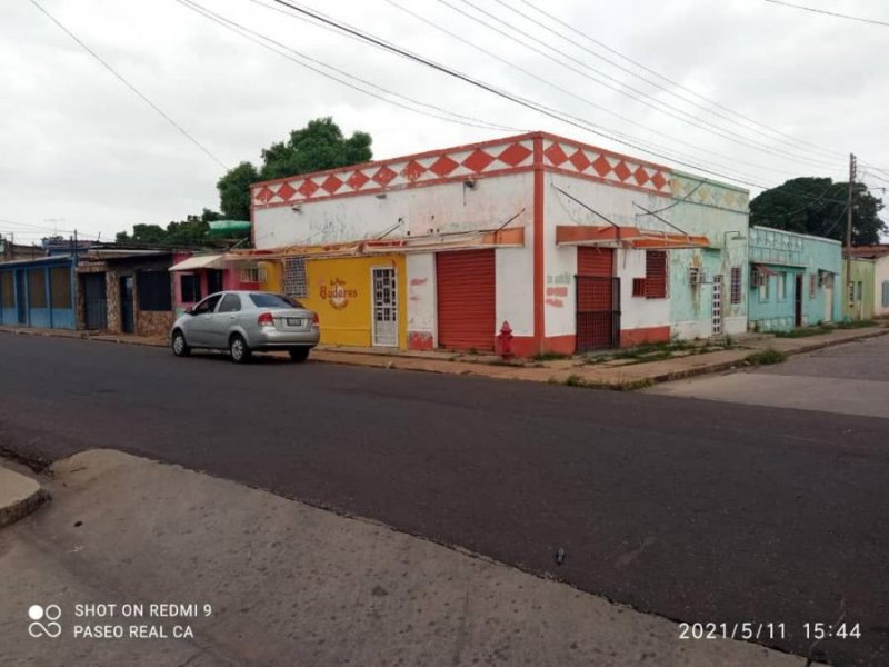 SE VENDE LOCAL COMERCIAL CORREDOR VIAL 3RA SUR