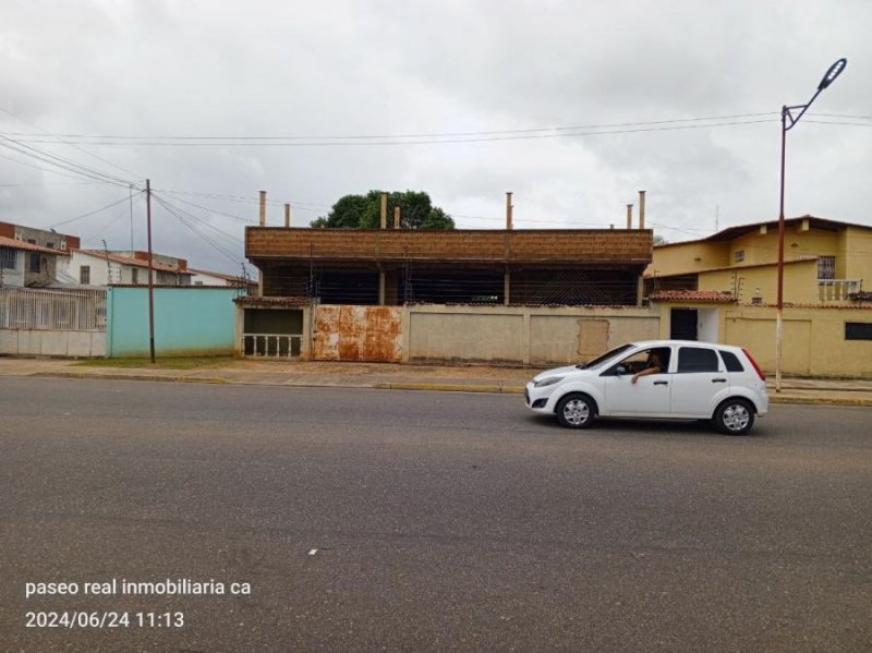 SE VENDE LOCAL COMERCIAL OBRA GRIS AV WISTON CHURCHILL OPORTUNIDAD