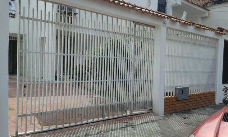 Foto Casa en Venta en La Esmeralda, San Diego, Carabobo - BsF 184.800.000 - CAV100289 - BienesOnLine