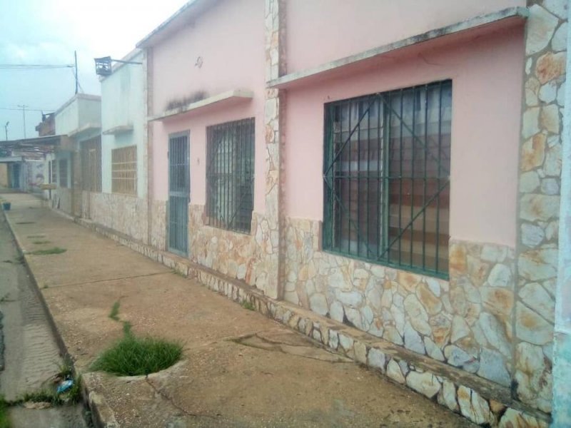 SE VENDE TERRENO URBANO CALLE ROMA SAN JOSE GUANIPA NEGOCIABLE