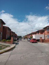 Se Vende TownHouse, Urb.Palo Alto, Sec. Vista Buena