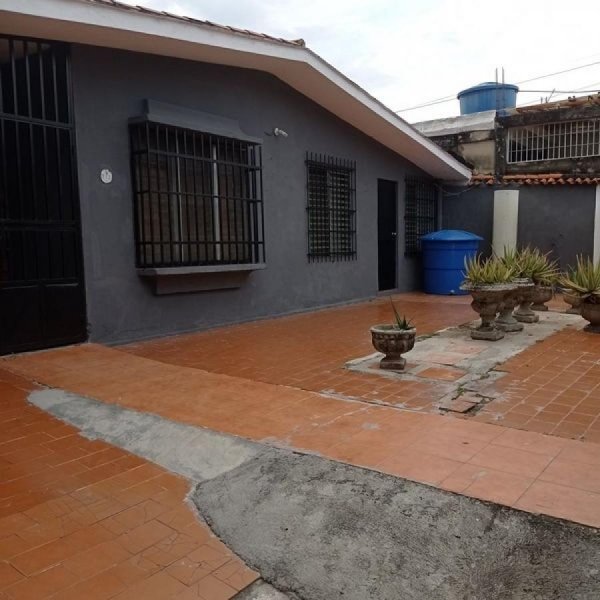 Foto Casa en Venta en SAN DIEGO, San Diego, Carabobo - U$D 120.000 - CAV160655 - BienesOnLine