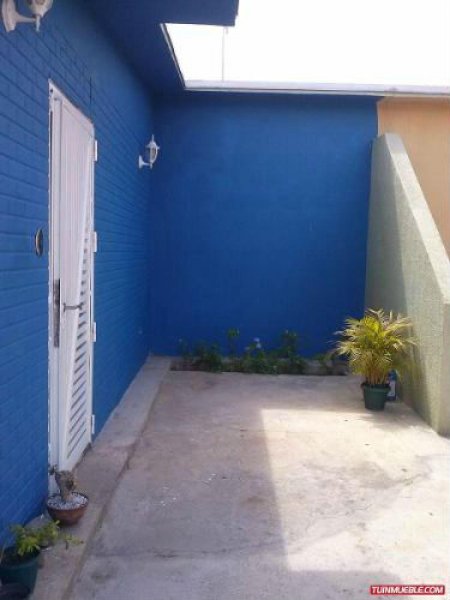 Foto Casa en Venta en Los Guayos, Carabobo - BsF 12.680.000 - CAV73422 - BienesOnLine