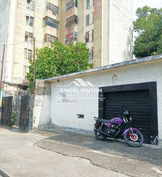 TERRENO COMERCIAL EN VENTA EN CENTRO ACARIGUA API 70137 JANETTE PEREZ