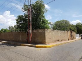 Terreno en Venta en  Coro, Falcón