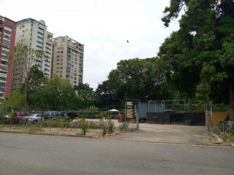 Foto Terreno en Venta en AVENIDA BOLIVAR, Valencia, Carabobo - U$D 500.000 - TEV170516 - BienesOnLine