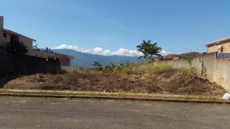 Foto Terreno en Venta en Altos de guataparo, Valencia, Carabobo - U$D 85.000 - TEV143755 - BienesOnLine