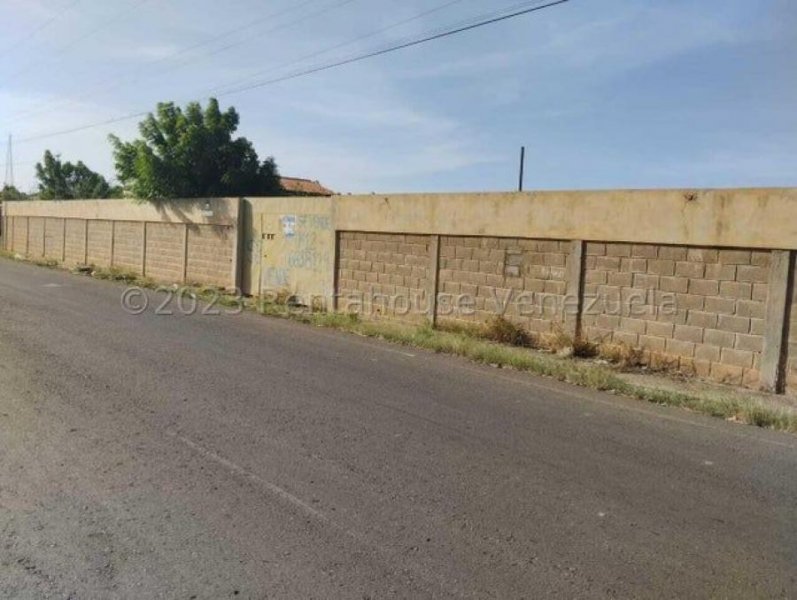 Terreno en Venta en  Coro, Falcón