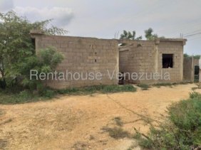 Terreno en venta en Punto Fijo MLS #25-10764 OP