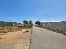 Terreno en Venta en  Punto Fijo, Falcón