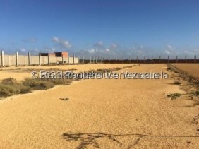Terreno en Venta en  Punto Fijo, Falcón
