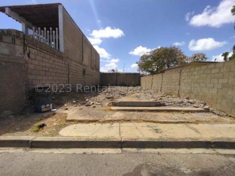 Foto Terreno en Venta en Judibana, Falcón - U$D 4.500 - TEV205030 - BienesOnLine