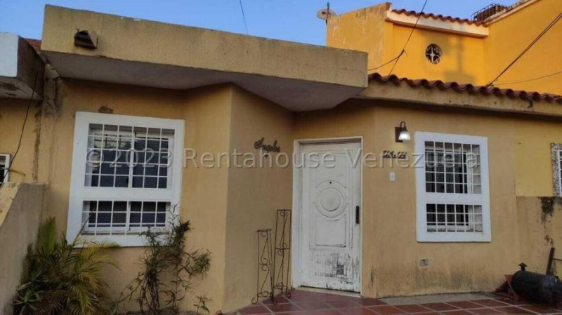 Foto Casa en Venta en Maracaibo, Zulia - U$D 15.000 - CAV188253 - BienesOnLine