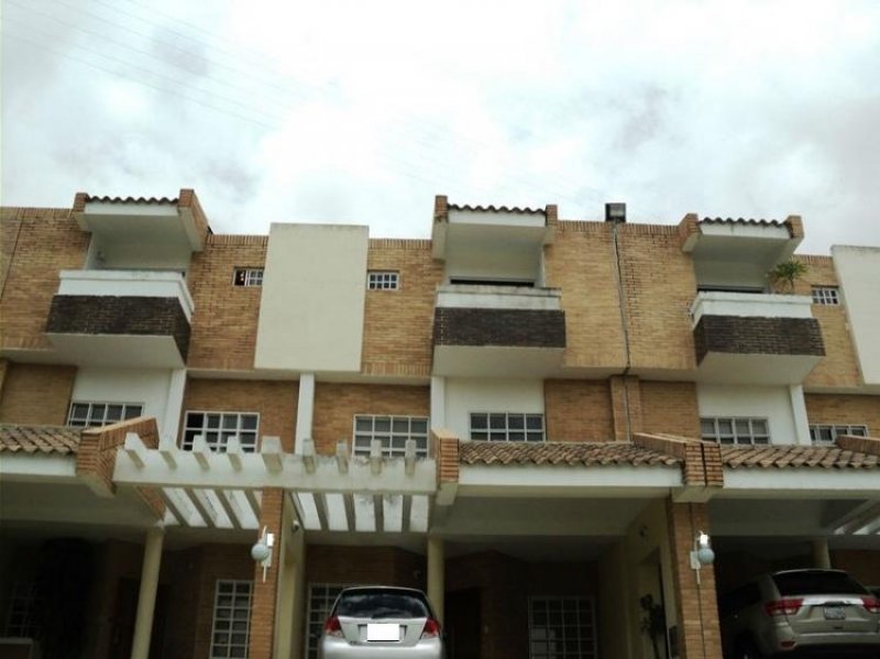 Foto Casa en Venta en Naguanagua, Naguanagua, Carabobo - BsF 300.000.000 - CAV88383 - BienesOnLine