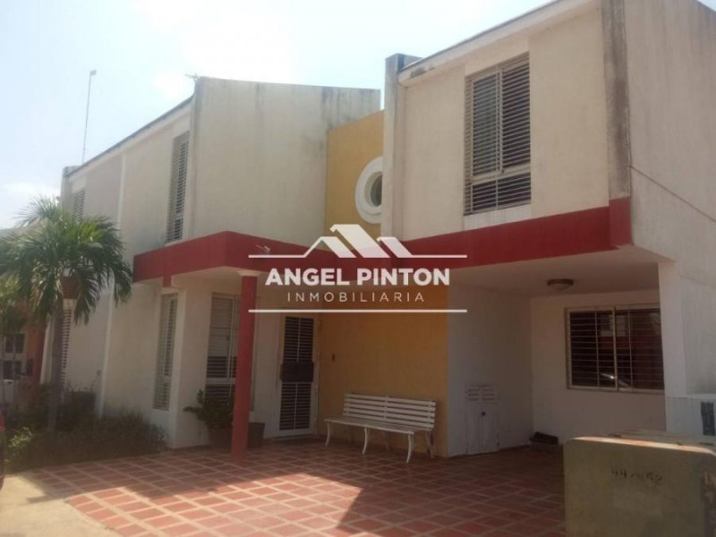 Foto Casa en Venta en Maracaibo, Zulia - U$D 38.000 - CAV221354 - BienesOnLine