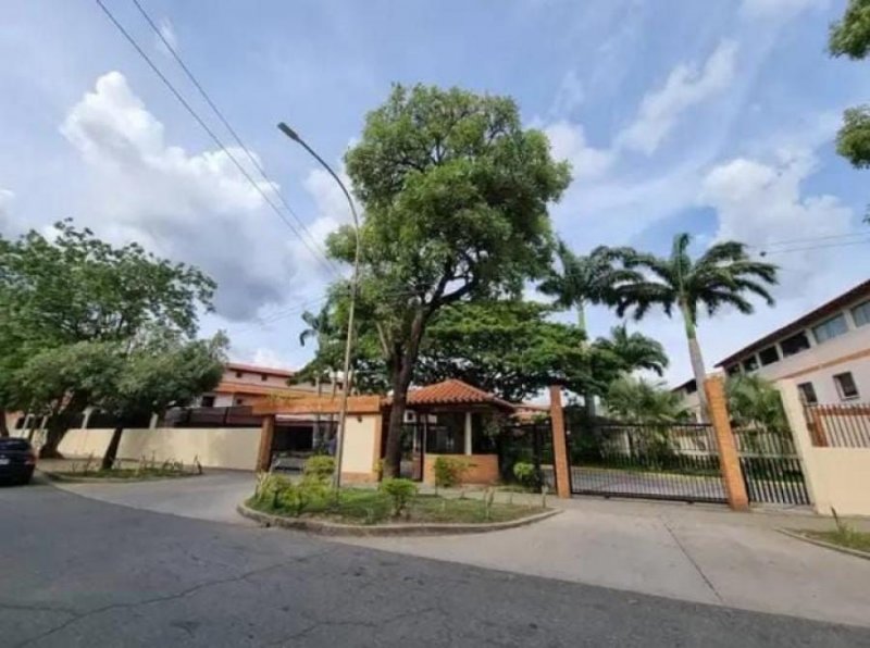 Casa en Venta en SAN DIEGO MONTESERINO AVES DEL PARAISO, Carabobo