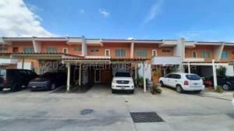 Foto Casa en Venta en trigal norte valencia carabobo, Valencia, Carabobo - U$D 160.000 - CAV145427 - BienesOnLine