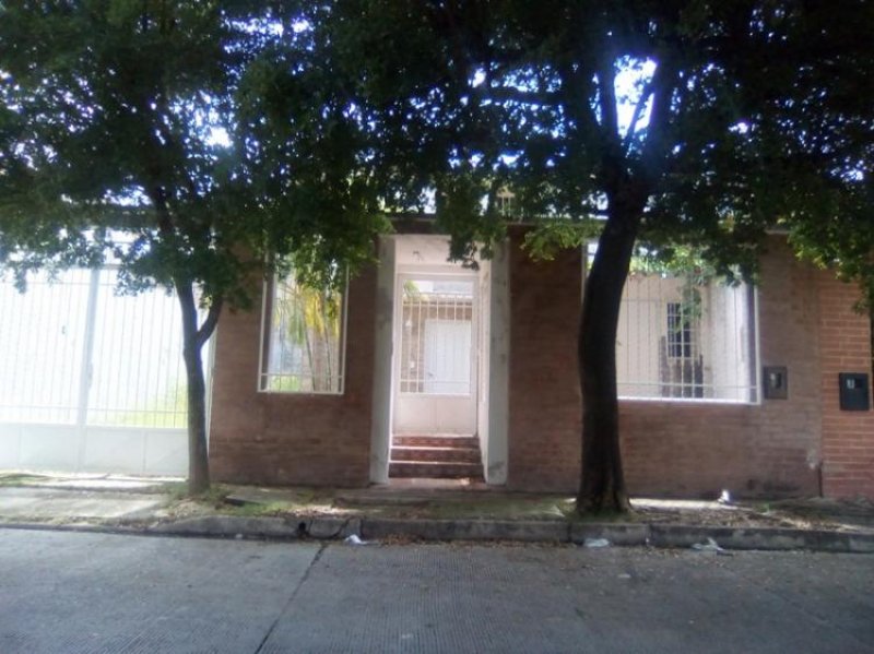 Foto Casa en Venta en Rafael Urdaneta, Cúa, Miranda - BsF 700.000 - CAV108087 - BienesOnLine