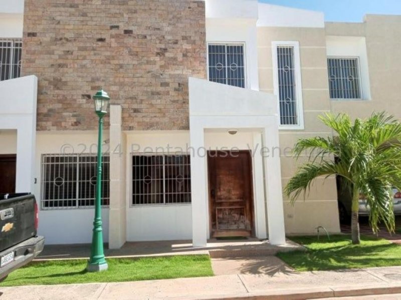 Foto Casa en Alquiler en Alonso de Ojeda, Calle Lara, Zulia - U$D 700 - CAA233292 - BienesOnLine