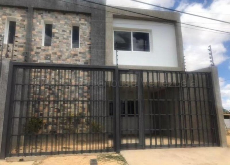 Foto Casa en Venta en Punto Fijo, Falcón - U$D 38.000 - CAV167478 - BienesOnLine