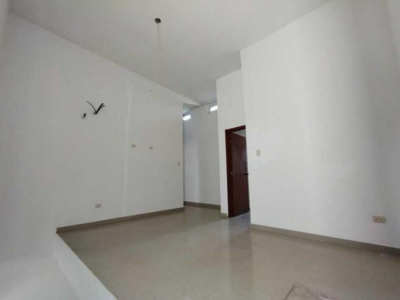 Foto Casa en Venta en Valencia, Valencia, Carabobo - U$D 130.000 - CAV233946 - BienesOnLine