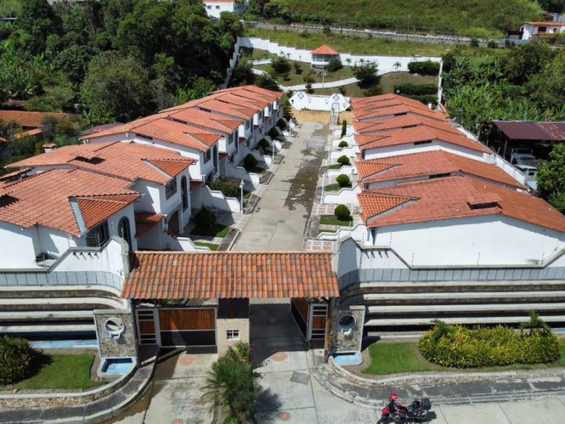 Townhouse en Los Llanitos de Tabay