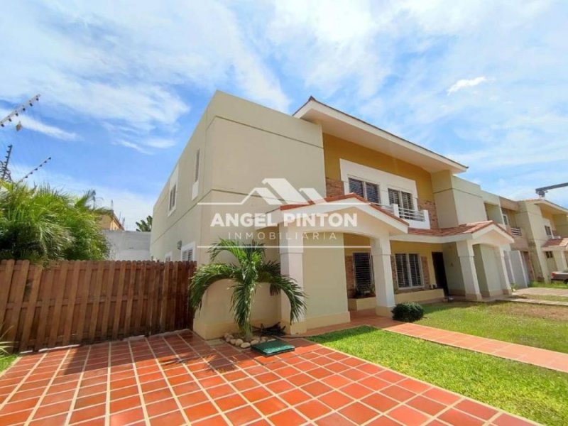 Foto Casa en Venta en Maracaibo, Zulia - U$D 310.000 - CAV199487 - BienesOnLine