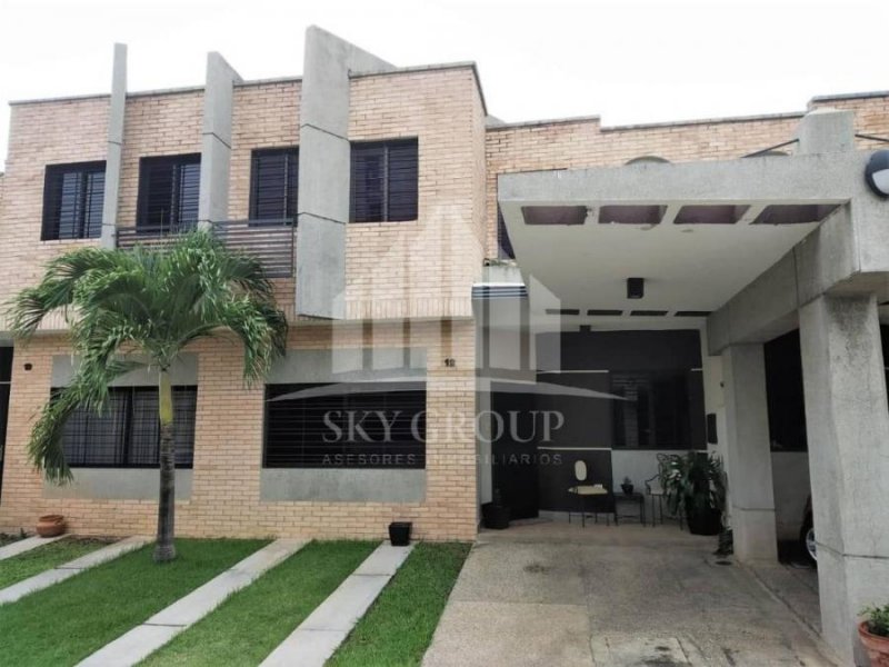 Foto Casa en Venta en Urbanización Los mangos, Carabobo - U$D 160.000 - CAV133105 - BienesOnLine