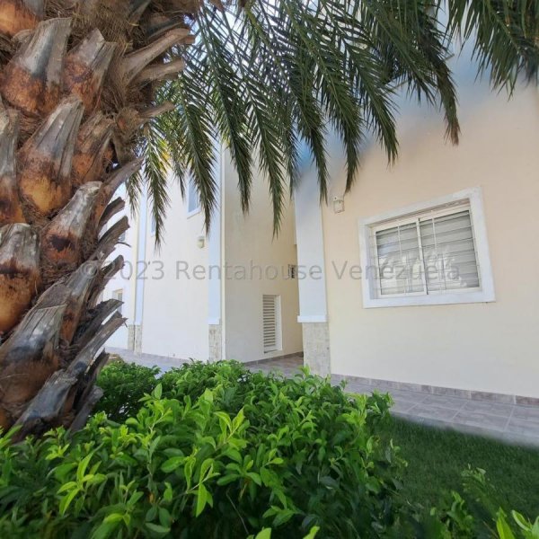 Foto Casa en Venta en Punto Fijo, Falcón - U$D 80.000 - CAV239921 - BienesOnLine