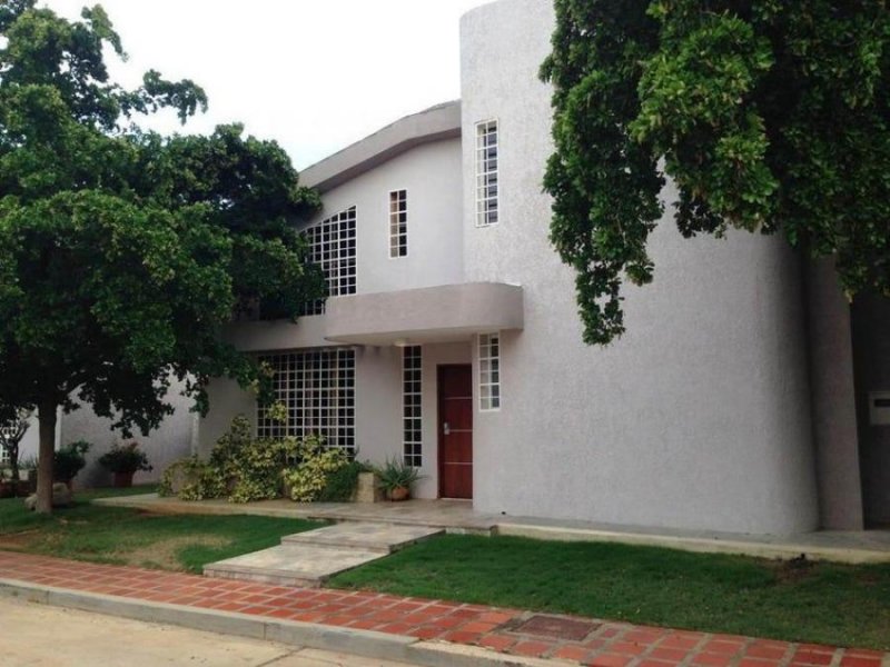 Foto Casa en Venta en Maracaibo, Zulia - U$D 170.000 - CAV209066 - BienesOnLine