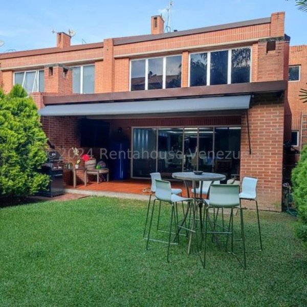 Foto Casa en Venta en EL HATILLO, Caracas, Distrito Federal - U$D 295.000 - CAV244105 - BienesOnLine