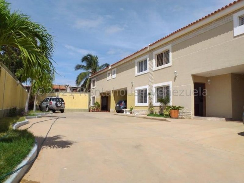 Foto Casa en Venta en Maracaibo, Zulia - U$D 25.000 - CAV241793 - BienesOnLine