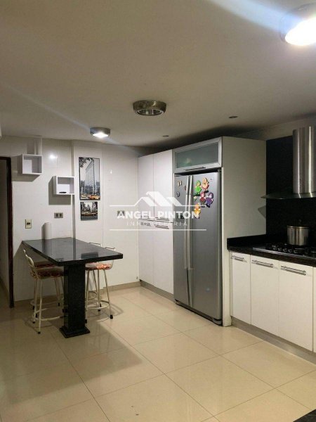 Foto Casa en Venta en Maracaibo, Zulia - U$D 45.000 - CAV232737 - BienesOnLine