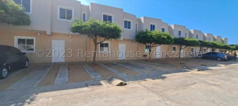 Foto Casa en Venta en Maracaibo, Zulia - U$D 11.000 - CAV212652 - BienesOnLine