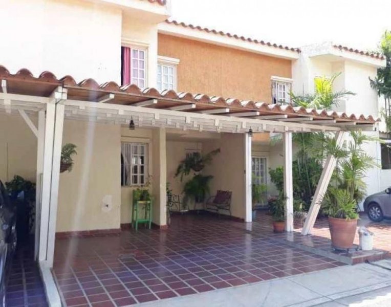 Foto Casa en Venta en La Entrada, Naguanagua, Carabobo - U$D 32.000 - CAV138384 - BienesOnLine