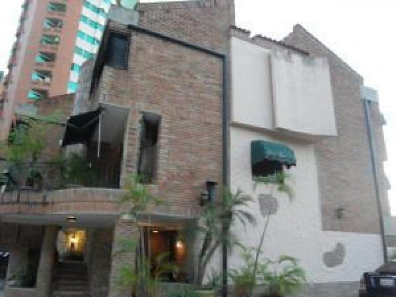 Foto Casa en Venta en las chimeneas valencia carabobo, Valencia, Carabobo - U$D 85.000 - CAV147173 - BienesOnLine