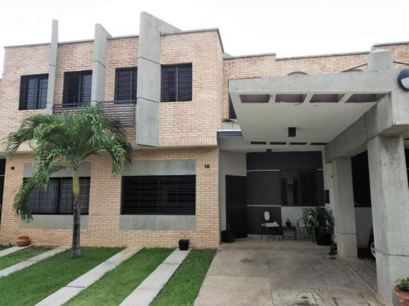 Foto Casa en Venta en Los Mangos, Valencia, Carabobo - U$D 148.000 - CAV164882 - BienesOnLine