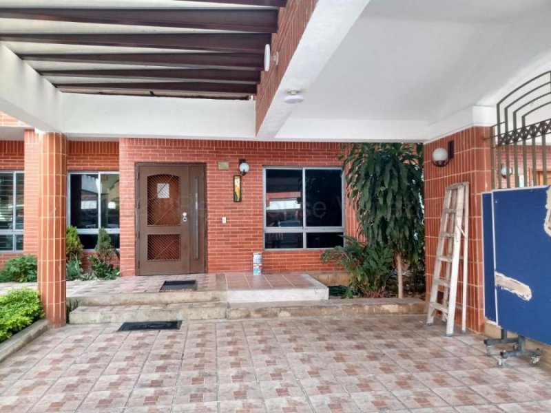 Foto Casa en Venta en Mañongo, Naguanagua, Carabobo - U$D 180.000 - CAV142952 - BienesOnLine