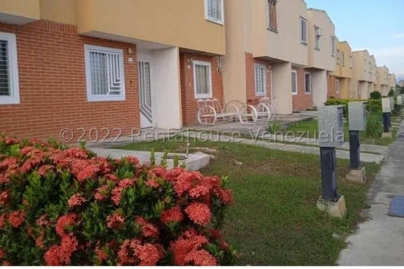 Foto Casa en Venta en Parque Valencia, Valencia, Carabobo - U$D 8.900 - CAV164509 - BienesOnLine