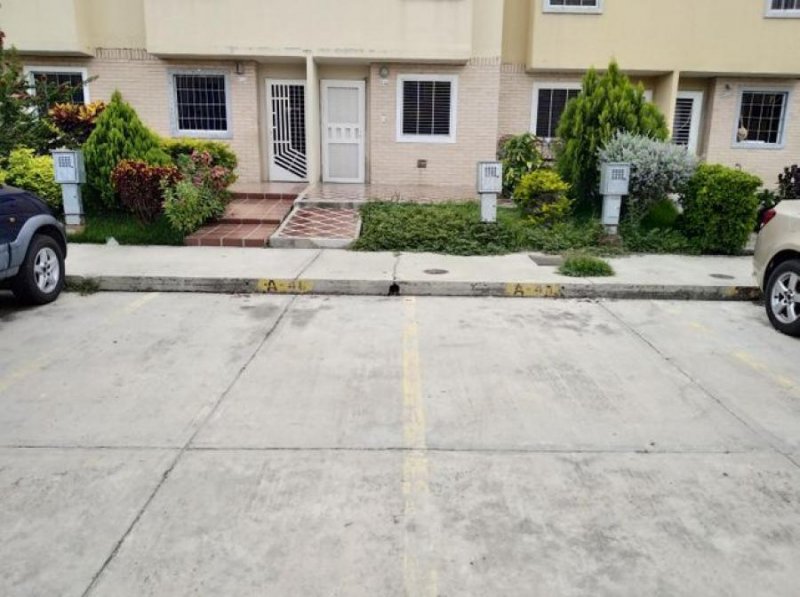 Foto Casa en Venta en Parque Valencia, Valencia, Carabobo - U$D 9.000 - CAV164512 - BienesOnLine