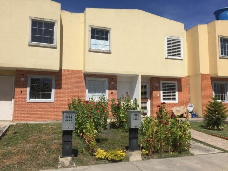 Foto Casa en Venta en Parque Valencia, Valencia, Carabobo - U$D 9.000 - CAV164513 - BienesOnLine