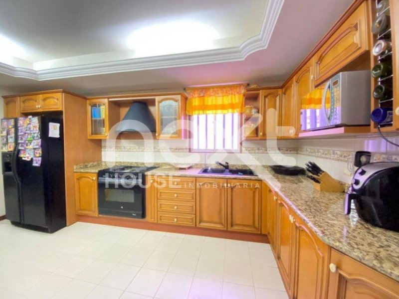 Foto Casa en Venta en Maracaibo, Zulia - U$D 74.000 - CAV209341 - BienesOnLine