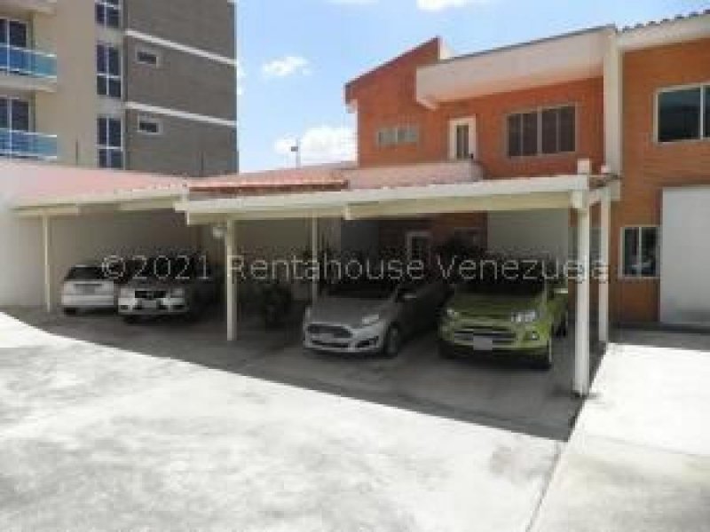 Foto Casa en Venta en La Trigaleña, Valencia, Carabobo - U$D 175.000 - CAV158004 - BienesOnLine